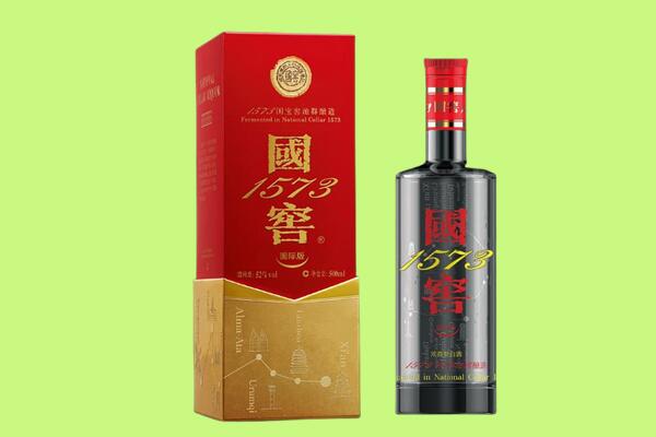 三门峡卢氏县回收国窖1573.jpg